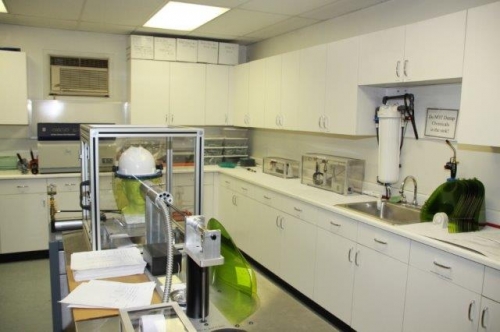 03 Laboratories 2
